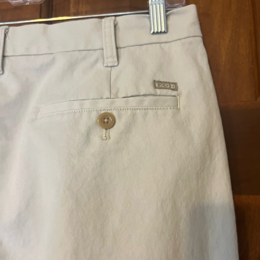 Izod Tan Chinos Classic Straight-Leg, Size 32 x 32 - Picture 6 of 13